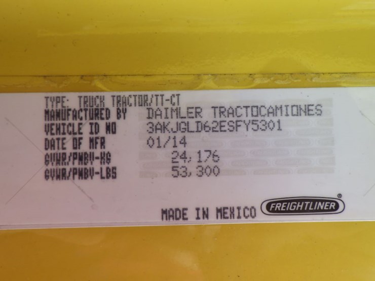 2014-freightliner-cascadia-125-image-18