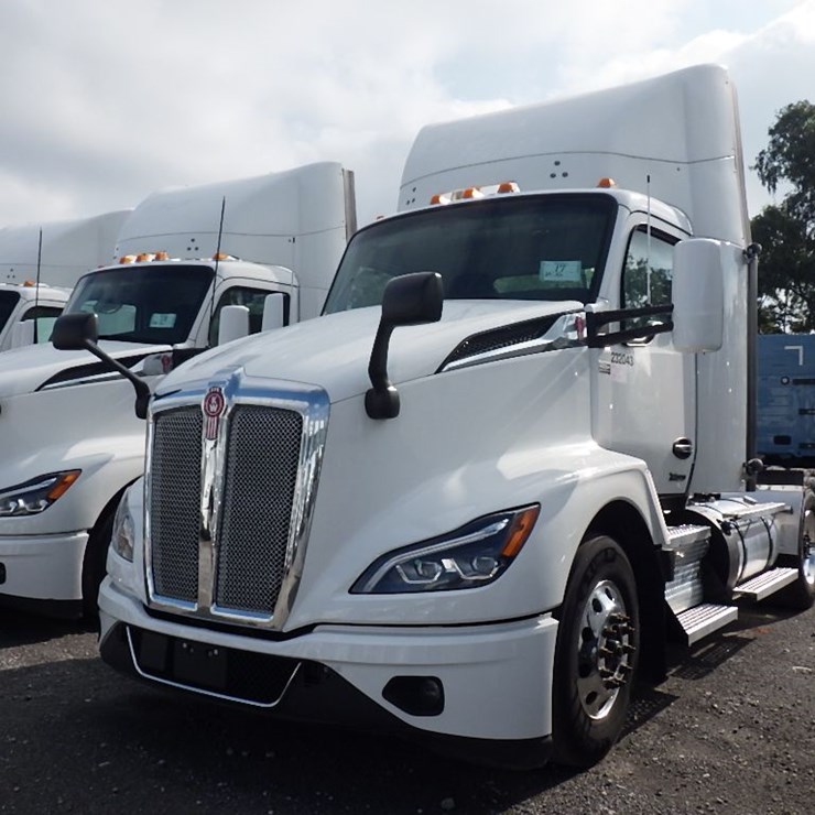 2024 KENWORTH T680