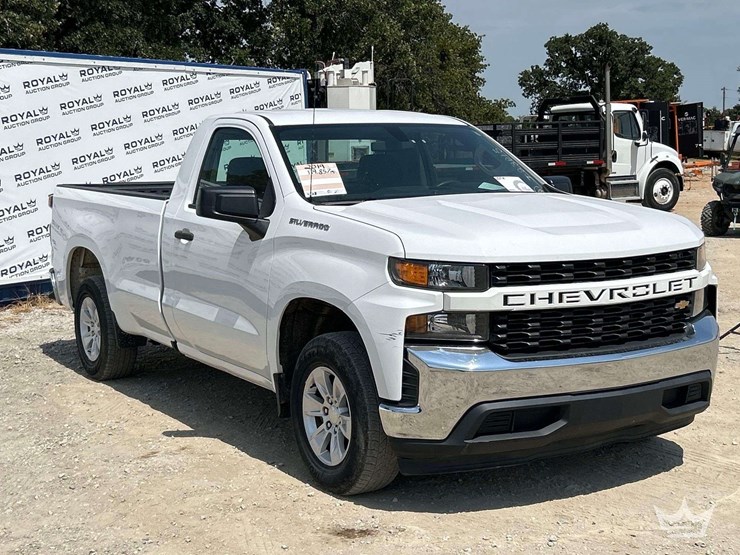 2019-chevrolet-silverado-1500-image-4