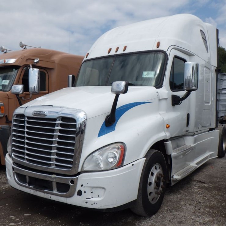 2015 FREIGHTLINER CASCADIA 125 EVOLUTION