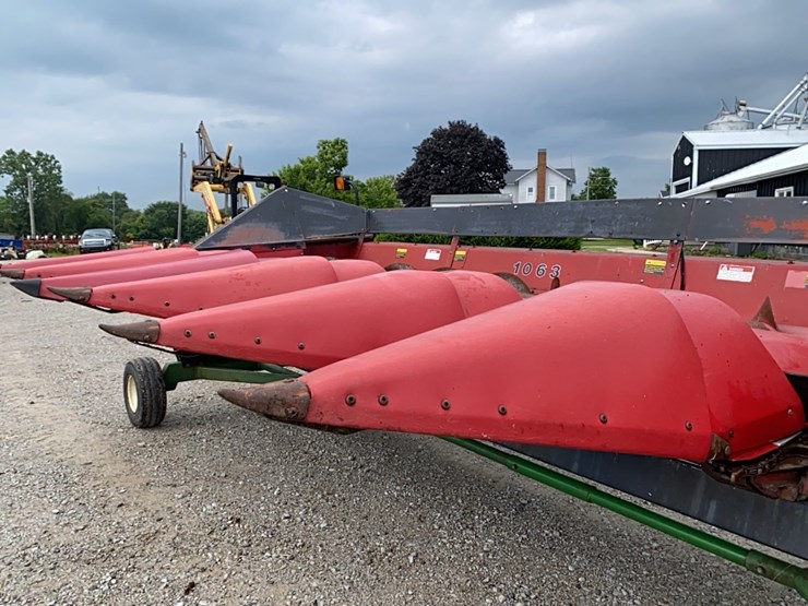 case-ih-1063-image-18