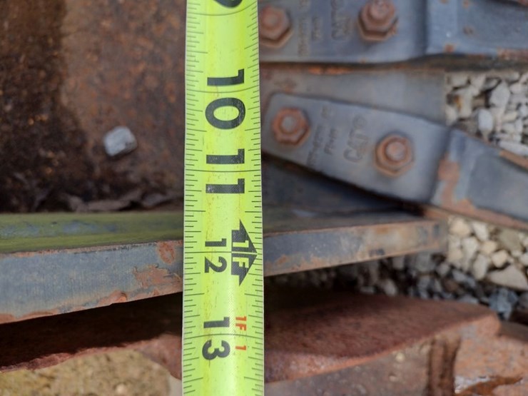 caterpillar-12-image-4