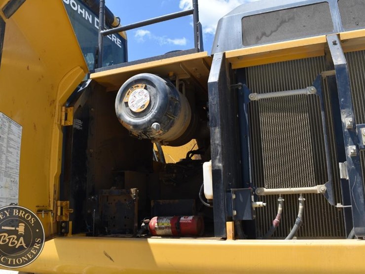 2016-deere-350g-lc-image-54