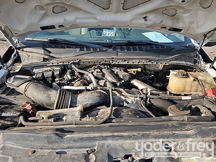 2018-ford-f550-image-17