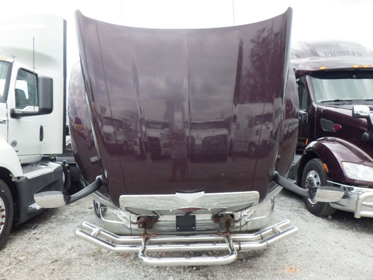 2019-peterbilt-579-image-29