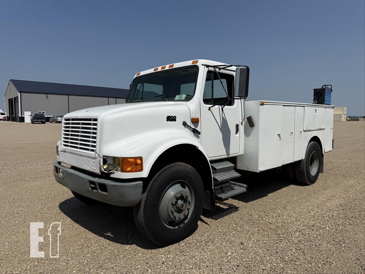 1995-international-4900-image-1