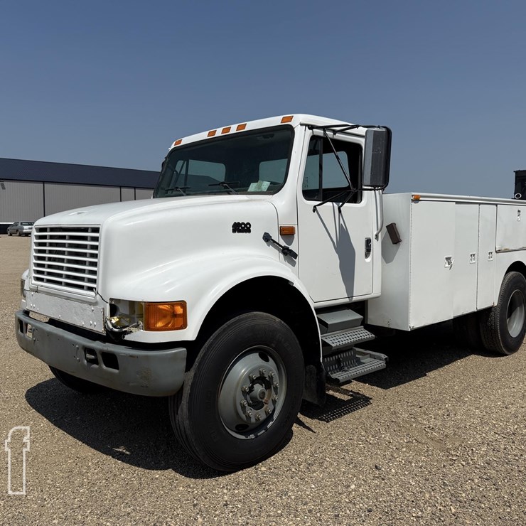 1995 INTERNATIONAL 4900