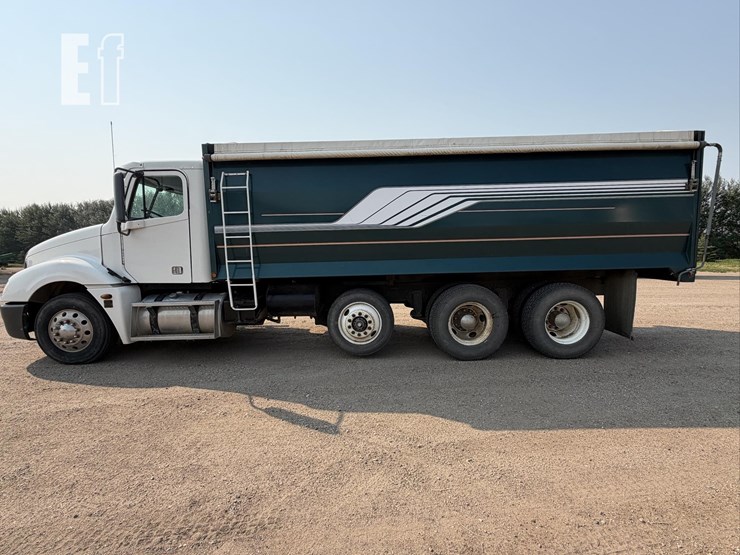 2004-freightliner-columbia-120-image-8