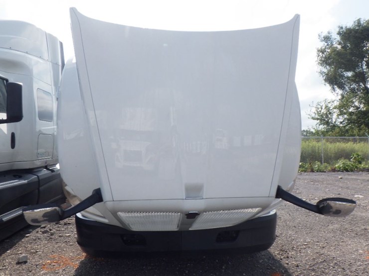 2021-kenworth-t680-image-25