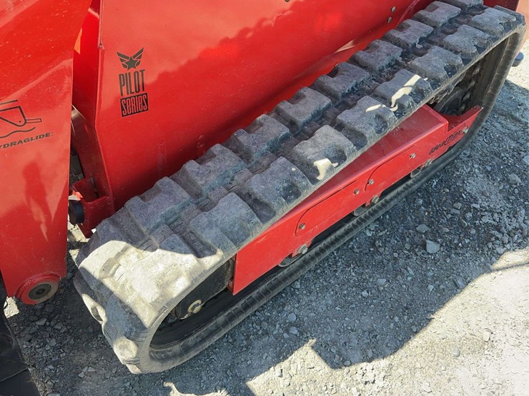 2023-manitou-1050rt-image-10