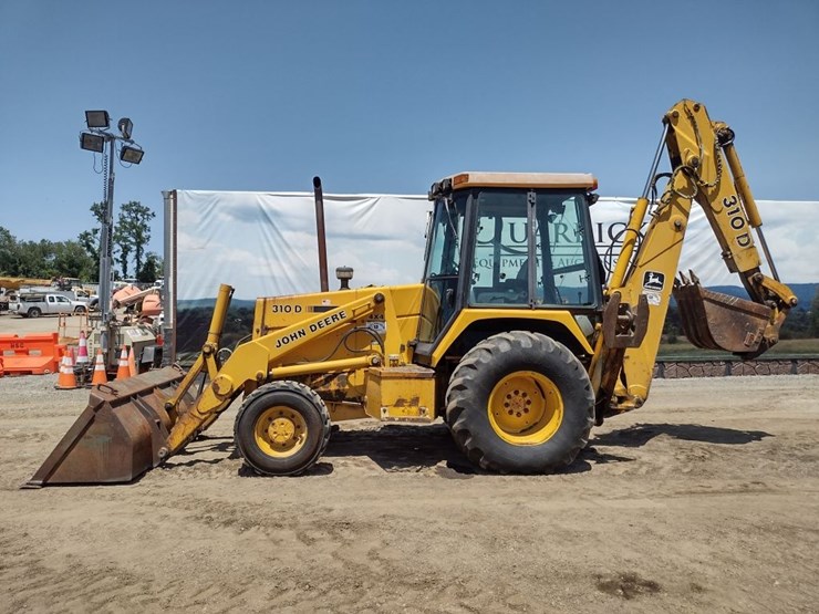 john-deere-310d-image-1