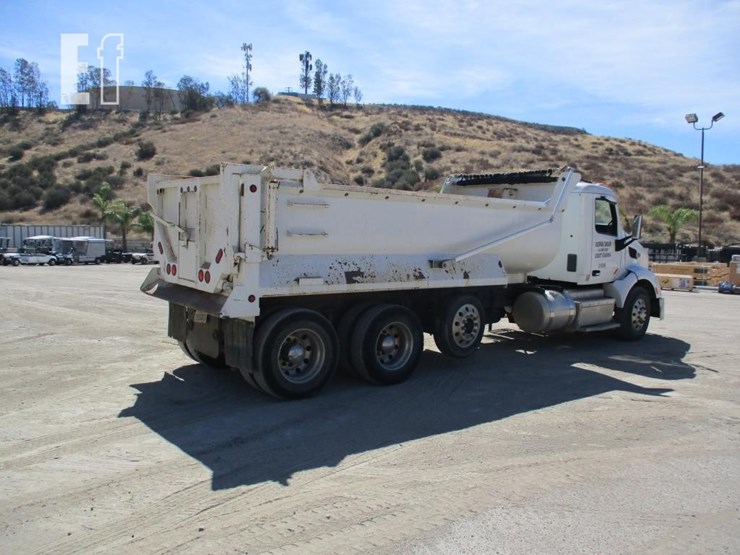 2016-peterbilt-579-image-3