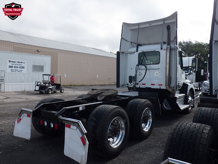 2024-kenworth-t680-image-8