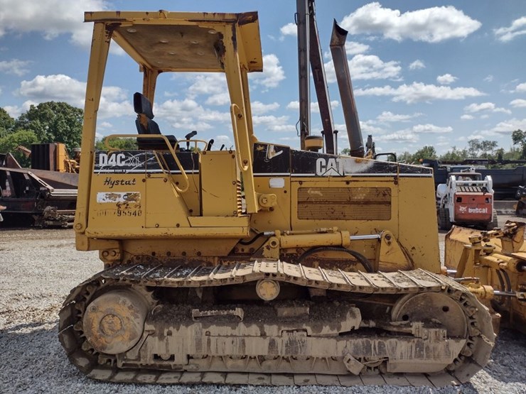 caterpillar-d4c-image-27