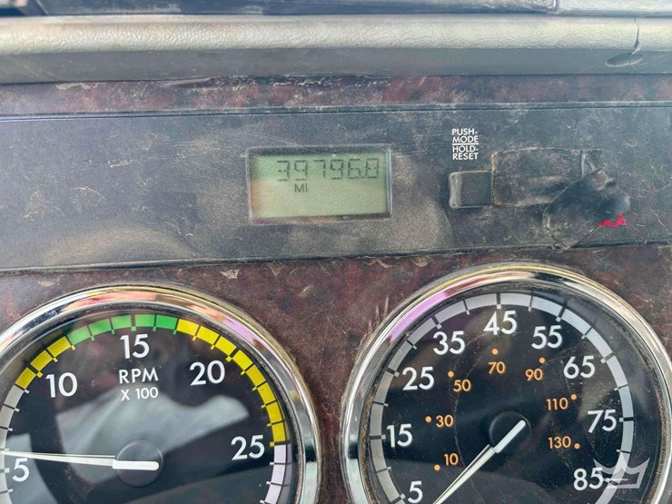 2007-freightliner-columbia-120-image-20