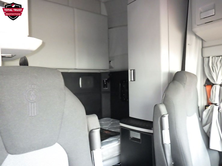 2024-kenworth-t680-image-6