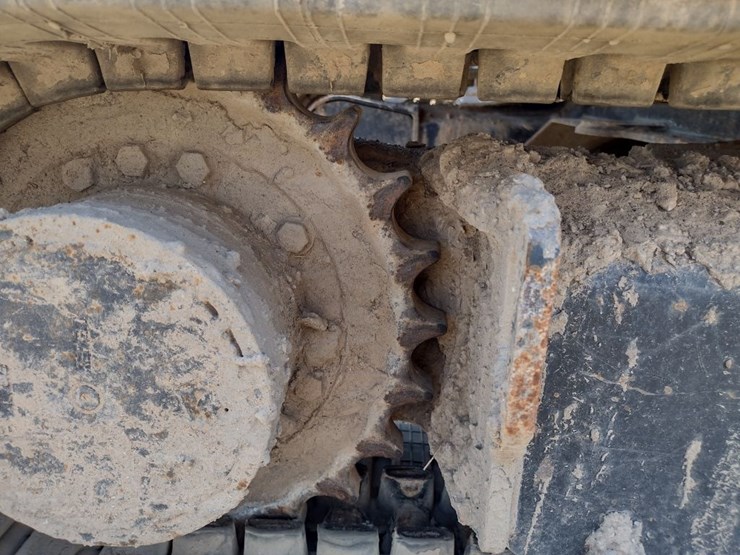 caterpillar-303-image-24