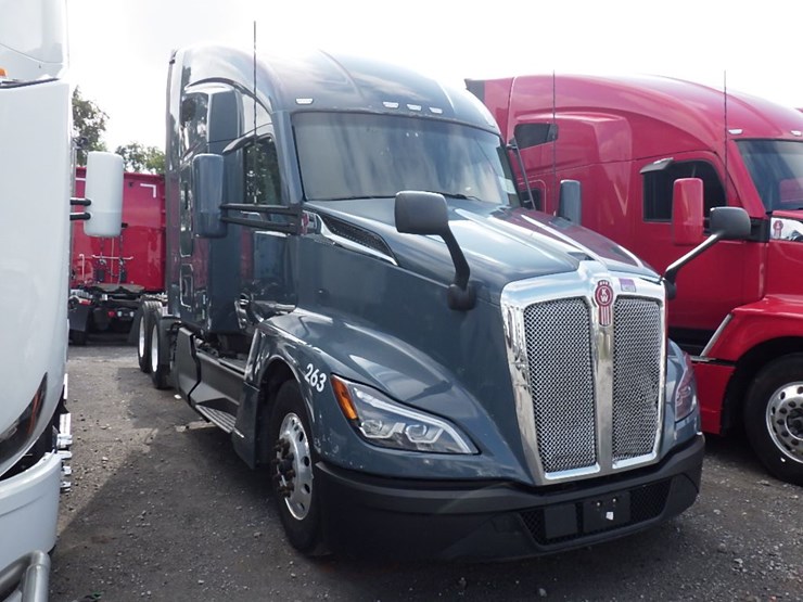 2024-kenworth-t680-image-3