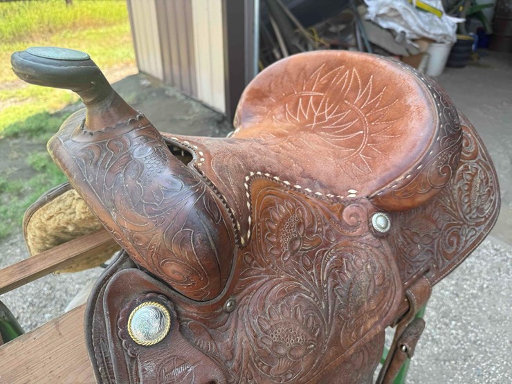longhorn-saddle-image-5