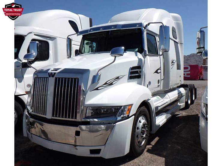 2020-western-star-5700xe-image-2
