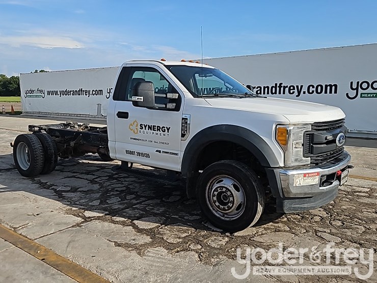 2017-ford-f550-image-7