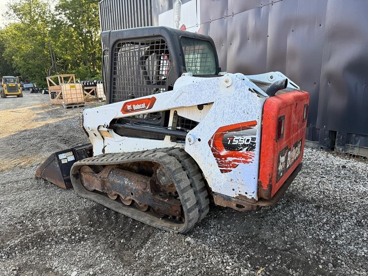 2022-bobcat-t550-image-2