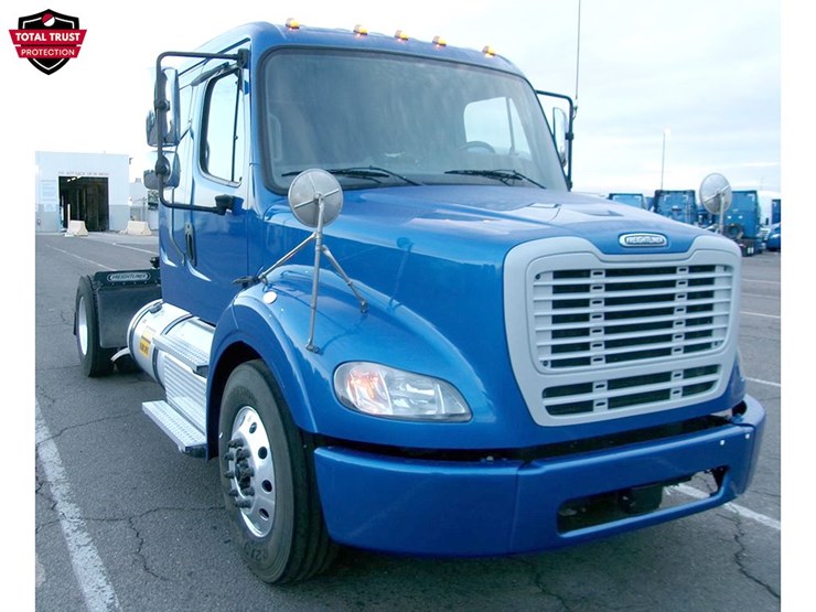 2022-freightliner-m2-112-extended-cab-image-1