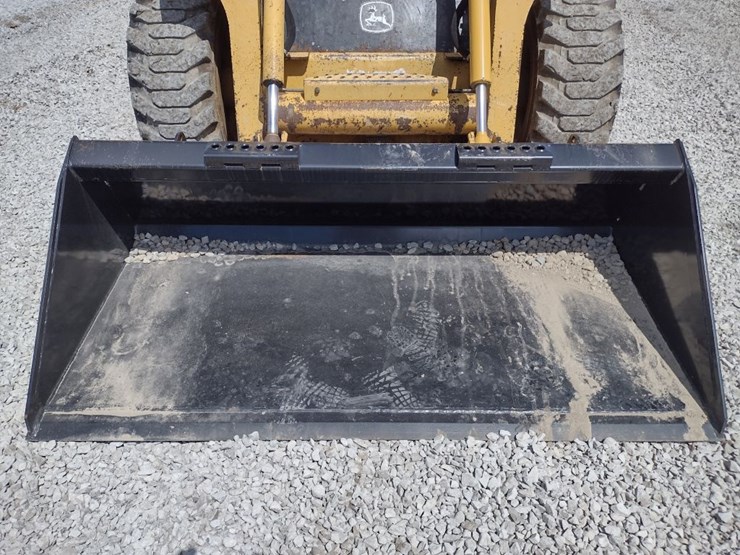 john-deere-250-image-15