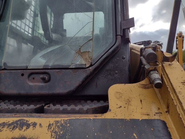caterpillar-277b-image-21