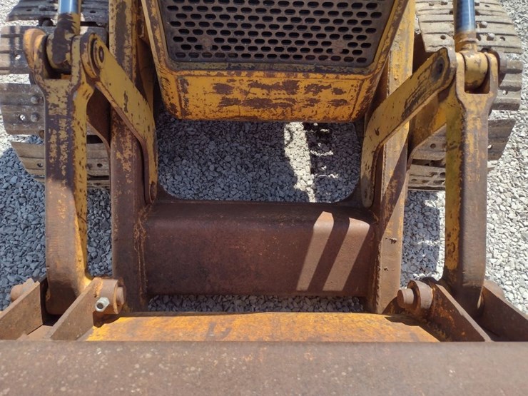 john-deere-350-image-17
