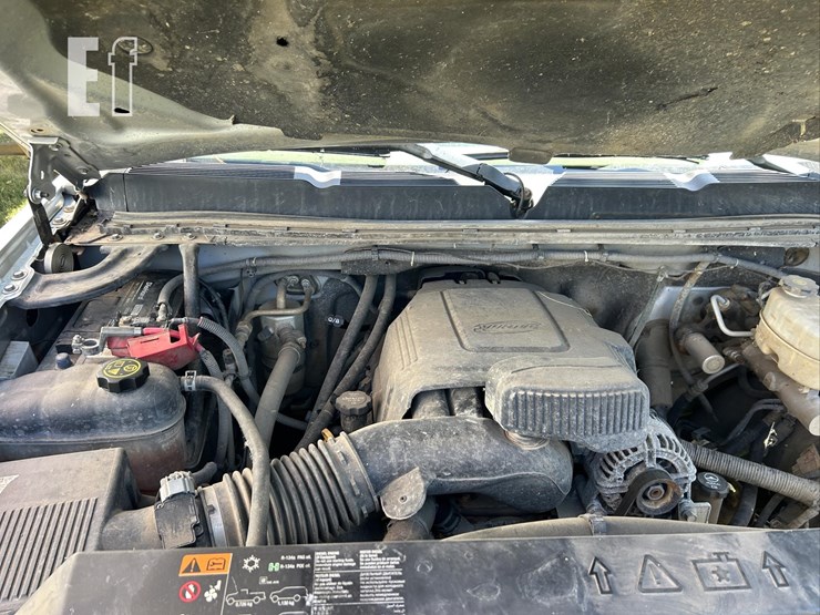 2013-chevrolet-silverado-2500hd-lt-image-23