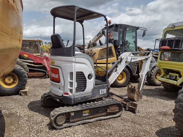bobcat-e20-image-18
