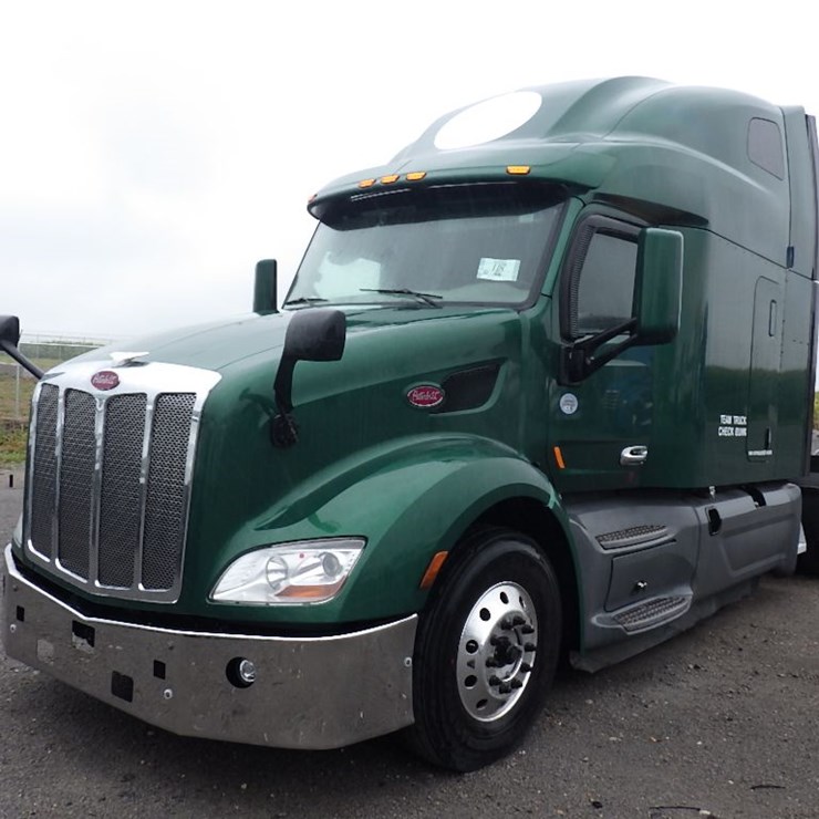 2021 PETERBILT 579