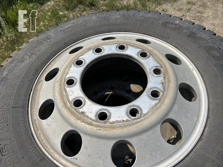 4x-295/75r22.5-rims-and-tires-image-7