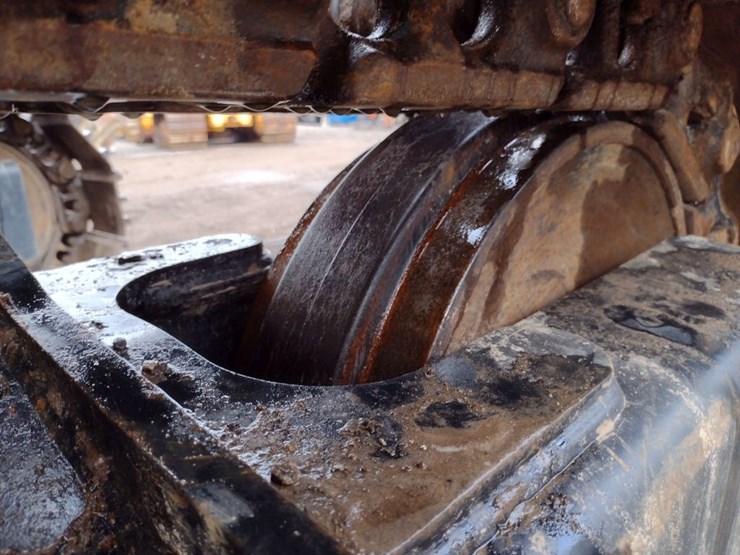 caterpillar-20-image-28