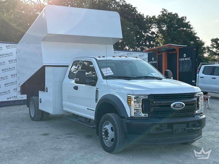2019-ford-f450-image-4