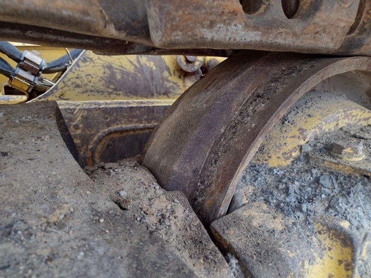 komatsu-d51pxi-22-image-30