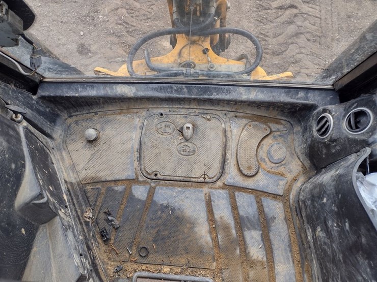 jcb-3cx14-image-8