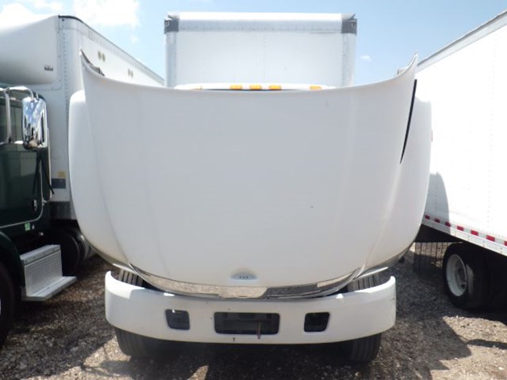 2018-hino-268a-image-21