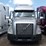 2019-volvo-vnl860-image-2