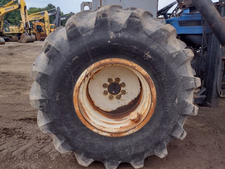 new-holland-7610s-image-22