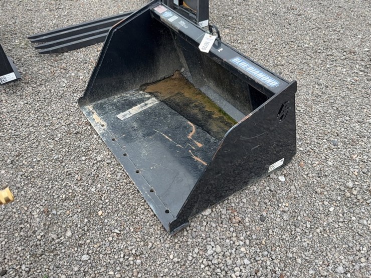 #2073-•-blue-diamond-44"-mini-skid-steer-smooth-bucket-image-1