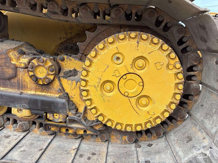 2015-caterpillar-d6k2-lgp-image-36