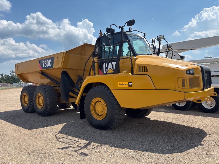 caterpillar-730c-image-1