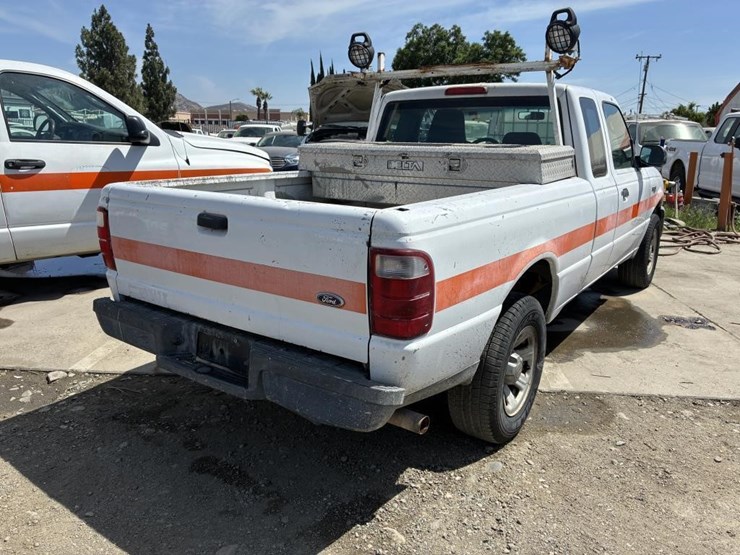 2005-ford-ranger-image-3