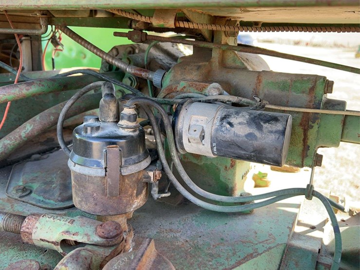 john-deere-720-image-25