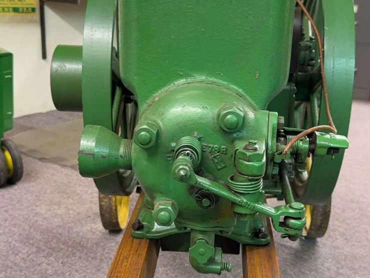 john-deere-3-horse-hit-and-miss-engine-with-cart-image-17