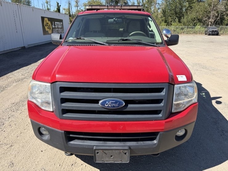 2012-ford-explorer-image-8