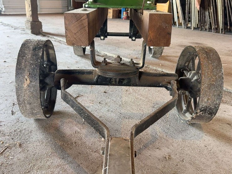 root-and-vandervoort-john-deere-4-horse-hit-and-miss-engine-with-cart-image-30