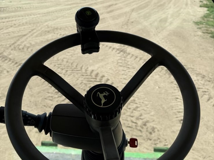 2020-john-deere-s790-image-90
